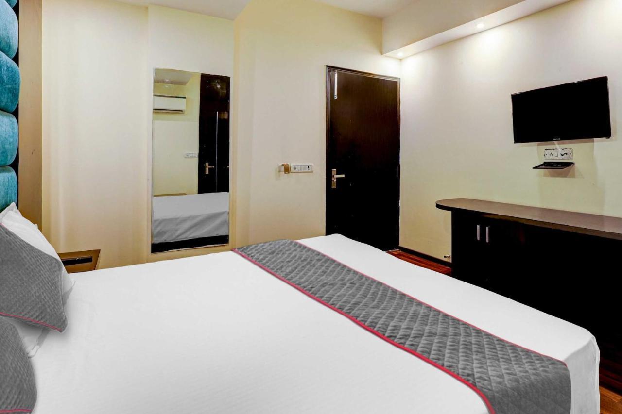 Hotel Townhouse Golden King à New Delhi Extérieur photo