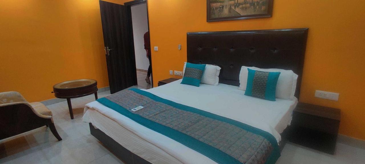 Hotel Townhouse Golden King à New Delhi Extérieur photo