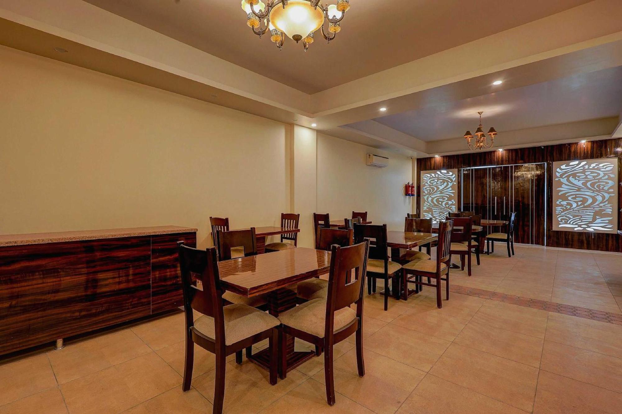 Hotel Townhouse Golden King à New Delhi Extérieur photo
