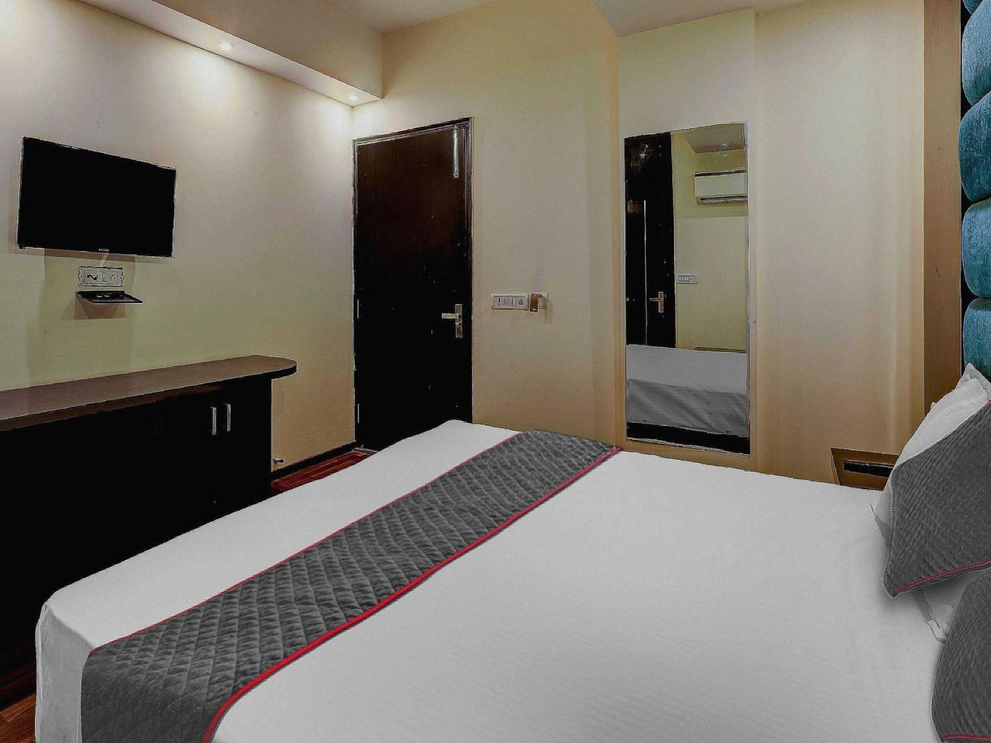 Hotel Townhouse Golden King à New Delhi Extérieur photo